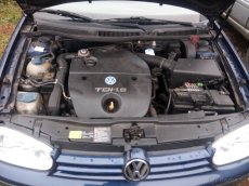 vw golf iv 1.9TDi 74 kw PD automat 5g r.v 2002 variant - 5