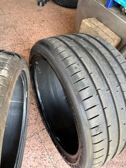 255/35 r18 - 5