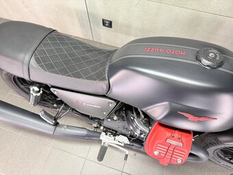 Moto Guzzi V7 III Carbon - ČR / 1. MAJ / LIMITOVANÁ EDICE - 5