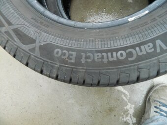 215/65 r15C 104/102T - 5