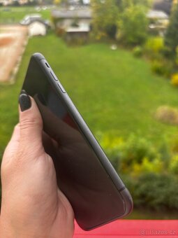 iPhone 11 - 5