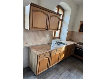 Krásná venkovská dubová kuchyně se spotřebiči,5447 - 5