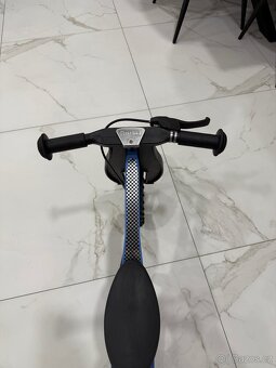 Prodám odrážedlo First Bike Fat modrá - 5