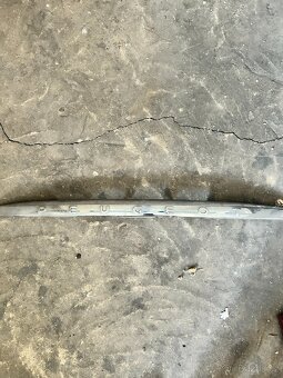 ND Peugoet 407 SW 2.0hdi - 5