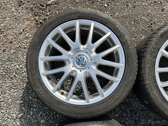Alu orig letni sada Volkswagen GT 5x112 7J ET54 225/45 R17 - 5