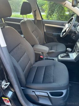 benzínová Škoda Octavia Limo 1.4 UNIKÁTNÍ STAV DSG automat - 5