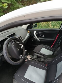 Renault Fluence 1.6 benzín - 5