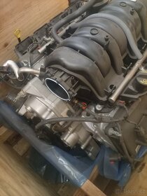 Originál nový motor 5,7 HEMI - 5