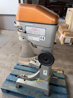 Univerzální robot SPAR - 40HI-E - 5