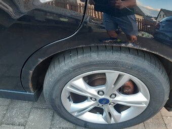Ford c-max 1,6i 16v klima r.v. 12.2013 - 5