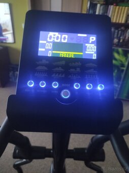 Eliptický trenažér BH FITNESS EasyFlex - 5
