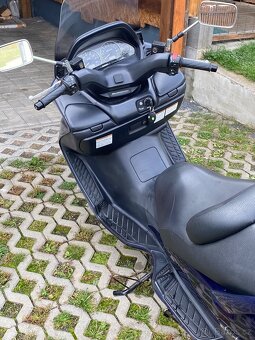 Suzuki burgman 400 - 5