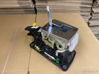 NÁHRADNÍ DÍLY z Volva S80 - 5