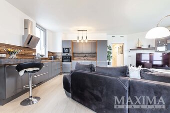 Byt 3+kk o ploše 112 m2 - Praha, Libeň - 5