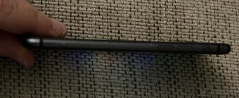 Apple iPhone 8 - 64GB, iOS 16.7.10 - 5