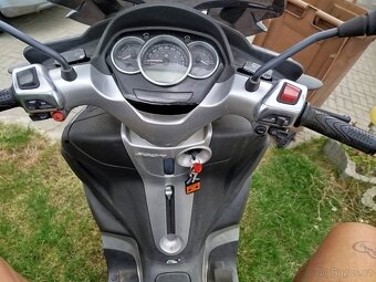 Prodám Piaggio MP3 LT YOURBAN - 5