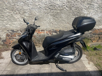 Honda SH125, rok 2021, původ ČR, 2. majitel - 5