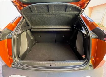 Peugeot 2008, 1,2 Pure Tech 130 Allure, automat. převodovka - 5