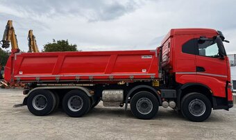Iveco X WAY 570 8x4 třístranný sklápěč Bordmatic - 5