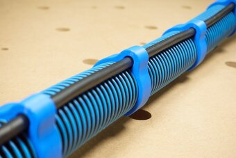 Klipy na prichytenie el. kábla k Bosch GAS hadici vysávačov - 5