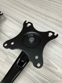 Držák na monitory AlzaErgo Arm AR2 - 5