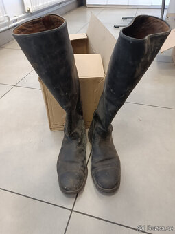 Staré vojenské boty - 5