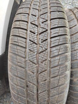 Prodám 4ks zánovních zimních pneu 185/65/15 Barum Polaris 5 - 5
