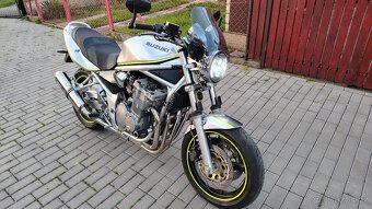 Suzuki GSF Bandit N 3D rámeček světla pro čínské led světlo - 5