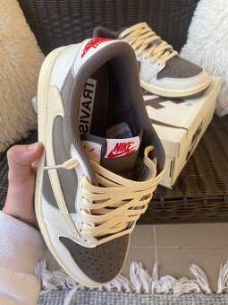 Jordan 1 Low Reverse Mocha Travis Scott 43 - 5