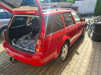 Golf 1,9tdi,74kw,4motion - 5