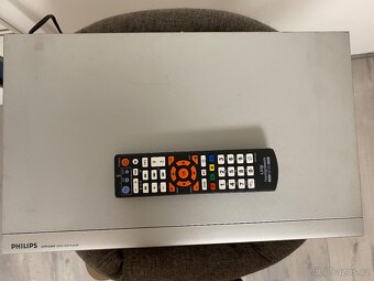 Kvalitní combo VHS a DVD přehrávač PHILIPS DVP3100V - 5