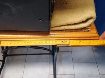 Stolek od šicího stroje - 5