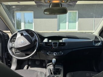 Renault Laguna III 2.0 dCi 96kW, r. 2013 - 5