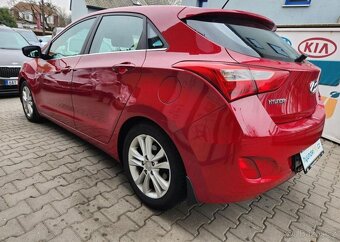 Hyundai i30 1.6-94kw-TOP VÝBAVA - 5