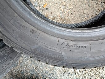 225/55/16 95h Goodyear - zimní pneu 2ks - 5