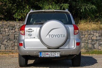 Toyota RAV4 - 5