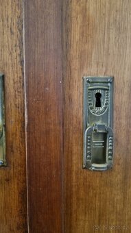 Dřevěná vykládání skříň - 5