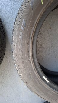 Zimní pneu 215/55/R17 Pirelli Sottozero 3 - 5