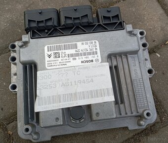 Peugeot 5008 - Náhradní díly EZRC - 5