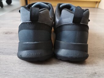 Chlapecké boty Adidas terrex, vel. 36 - 5