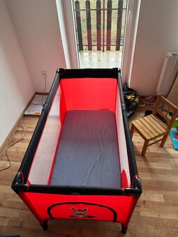 Cestovní postýlka - 5