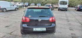 VW Golf 5 1K TOUR 1,4 16V 2007 130 tis. km 5 tidveř - 5