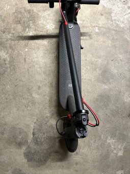 Elektrická koloběžka – Xiaomi Mi Electric Scooter (s vadou) - 5