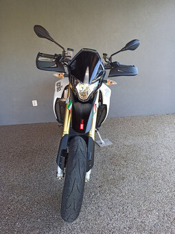 Aprilia Dorsoduro 1200 R.V.2011 - 5