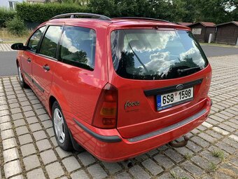 Ford Focus 1.6 - 5