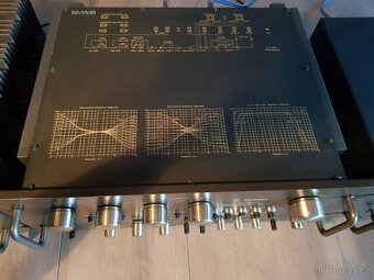 Výkonový zesilovač Technics SE-9600, předzesilovač SU-9600, - 5