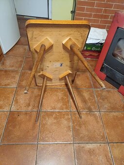 Konferenční stolek - 5