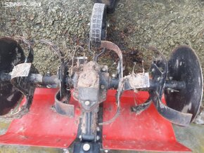 Prodám rotavátor k malotraktorům tera vari - 5