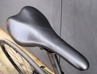 Karbonové silniční kolo Merida Scultura 5000 Ultegra ,,L" - 5