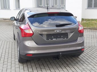 Ford Focus 1.0 92 kw 2012, servis Ford , TOP STAV - 5